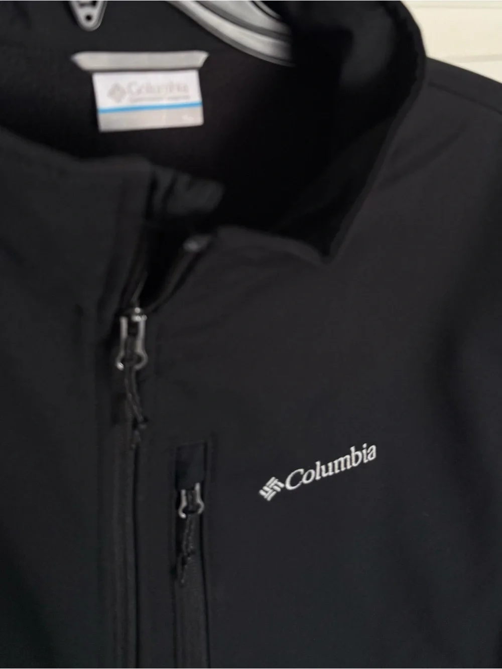 Columbia Ascender Softshell Jacket - Black. XL